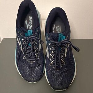 Brooks Ghost 11 Women's Running Shoes - Navy and Teal